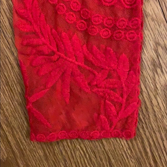Red lacy dress 💃 - Picture 2 of 6